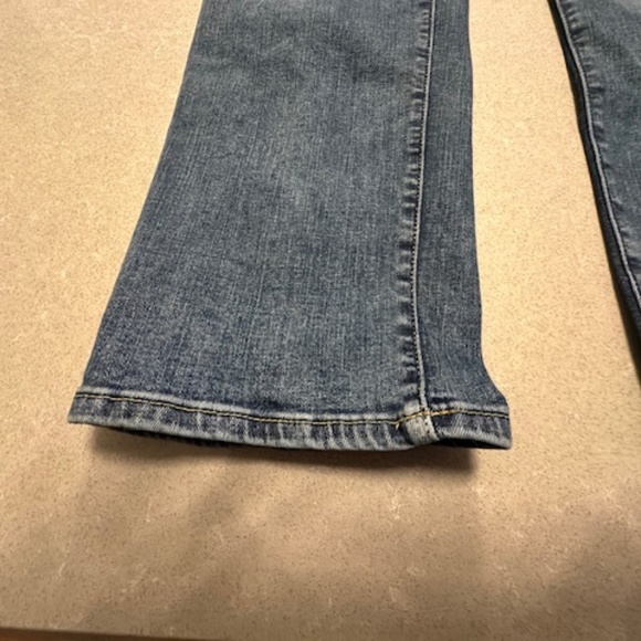 Men's Lee Extreme Motion Athletic Fit Tapered Leg 38x30 Medium Wash Jeans - Picture 7 of 8